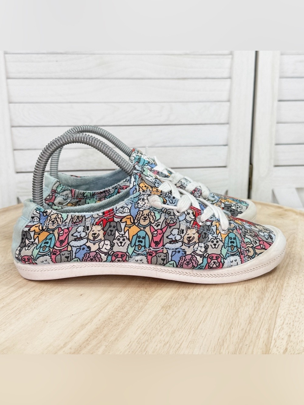 BOBS from Skechers Beach Bingo Sneakers Woof Pack Dogs Print Size 6 Slip On
